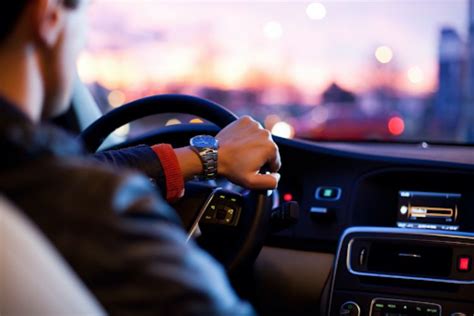 Most rideshare companies collect a commission as well as a booking fee. In the United States, Uber drivers make $16.02 per hour before expenses on average, according to a survey of 995 drivers. As a rule-of-thumb, many drivers assume $1.00 per mile as their net take-home after expenses.